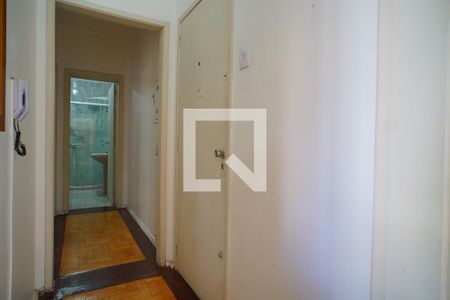 Corredor  de apartamento para alugar com 2 quartos, 74m² em Bom Fim, Porto Alegre