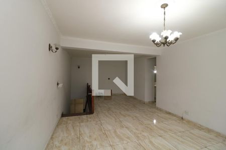 Sala de casa para alugar com 2 quartos, 135m² em Vila Charlote, São Paulo