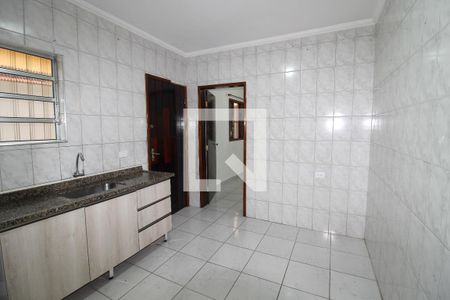 Cozinha de casa para alugar com 2 quartos, 130m² em Raposo Tavares, São Paulo