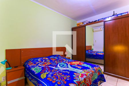 Quarto  de apartamento à venda com 3 quartos, 67m² em Cavalcanti, Rio de Janeiro