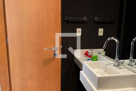 Lavabo de apartamento para alugar com 3 quartos, 304m² em Pompéia, Santos