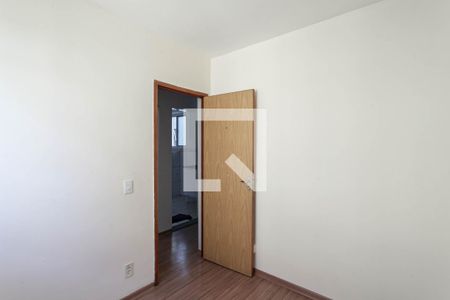 Quarto 1 de apartamento para alugar com 2 quartos, 50m² em Piratininga, Belo Horizonte