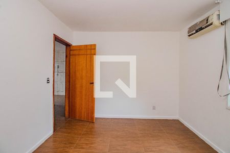 Quarto 2 de apartamento para alugar com 2 quartos, 55m² em Humaitá, Porto Alegre