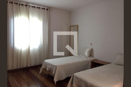 Casa à venda com 3 quartos, 350m² em Jardim Gumercindo, Guarulhos