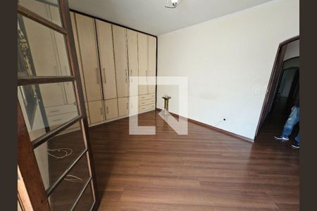 Casa à venda com 5 quartos, 350m² em Jardim Santa Maria, São Paulo