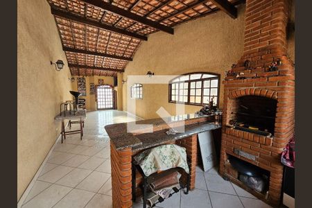 Casa à venda com 5 quartos, 350m² em Jardim Santa Maria, São Paulo