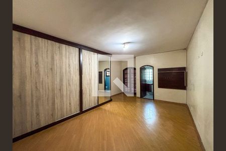 Casa à venda com 3 quartos, 108m² em Vila Galvão, Guarulhos
