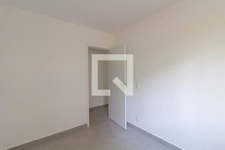 Quarto 1 de apartamento para alugar com 2 quartos, 44m² em Jardim Helian, São Paulo