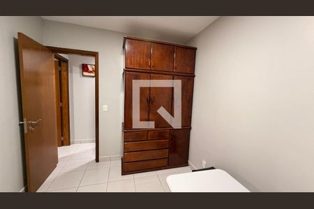 Suíte 2 de apartamento à venda com 3 quartos, 79m² em Residencial Granville, Goiânia