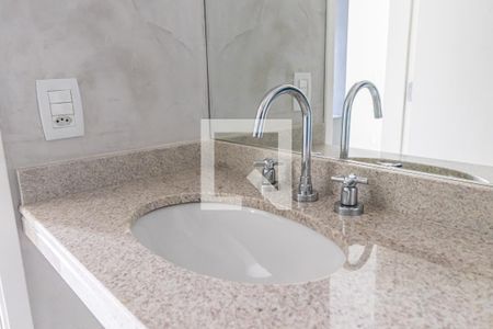 Lavabo de apartamento para alugar com 3 quartos, 150m² em Empresarial 18 do Forte, Barueri