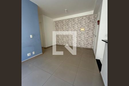 Sala de apartamento para alugar com 2 quartos, 52m² em Jardim Santa Emilia, São Paulo