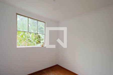 Quarto 1 de apartamento para alugar com 2 quartos, 45m² em Conjunto Habitacional Jova Rural, São Paulo