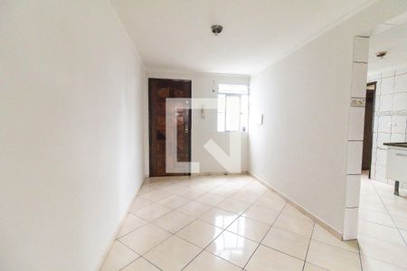Sala de apartamento para alugar com 3 quartos, 49m² em Conjunto Residencial José Bonifácio, São Paulo