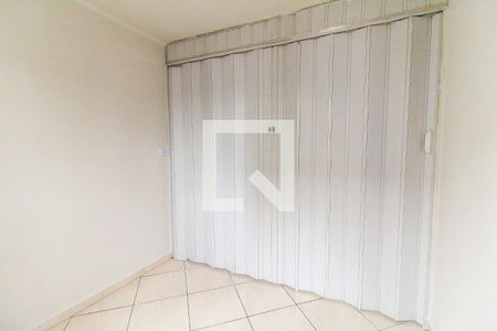 Quarto 1 de apartamento para alugar com 3 quartos, 49m² em Conjunto Residencial José Bonifácio, São Paulo