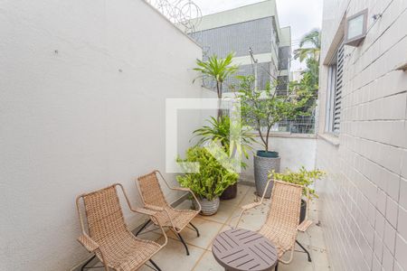 Área Privativa 1 na Sala 1 de apartamento para alugar com 2 quartos, 172m² em Anchieta, Belo Horizonte