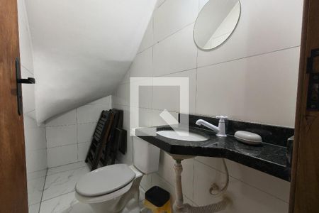Lavabo  de casa de condomínio para alugar com 2 quartos, 61m² em Real, Praia Grande