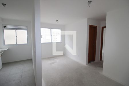 Sala / Cozinha de apartamento para alugar com 2 quartos, 45m² em Colônia (zona Leste), São Paulo