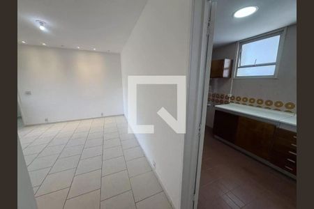 Apartamento à venda com 2 quartos, 90m² em Leme, Rio de Janeiro
