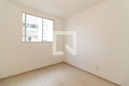 Quarto 2 de apartamento para alugar com 2 quartos, 50m² em Jardim Sulacap, Rio de Janeiro