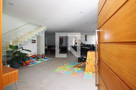 Entrada de casa de condomínio para alugar com 4 quartos, 358m² em Jardim Sao Paulo Ii, Cotia