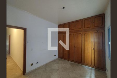 Suíte  de casa à venda com 4 quartos, 330m² em Jardim da Saúde, São Paulo