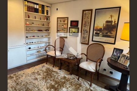 Sala de casa à venda com 4 quartos, 360m² em Jardim Petropolis, São Paulo