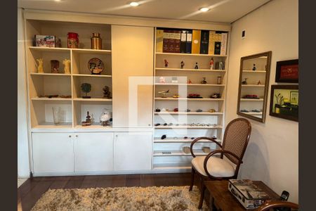 Sala de casa à venda com 4 quartos, 360m² em Jardim Petropolis, São Paulo