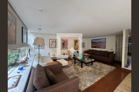 Sala de estar de casa à venda com 4 quartos, 360m² em Jardim Petropolis, São Paulo