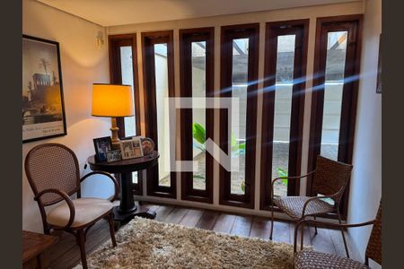 Sala de casa à venda com 4 quartos, 360m² em Jardim Petropolis, São Paulo