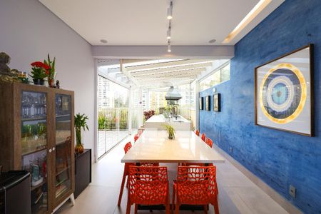Apartamento à venda com 3 quartos, 196m² em Paraíso do Morumbi, São Paulo