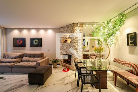 Apartamento à venda com 3 quartos, 196m² em Paraíso do Morumbi, São Paulo