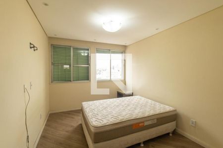 Quarto 1 de apartamento para alugar com 3 quartos, 146m² em Centro, Curitiba