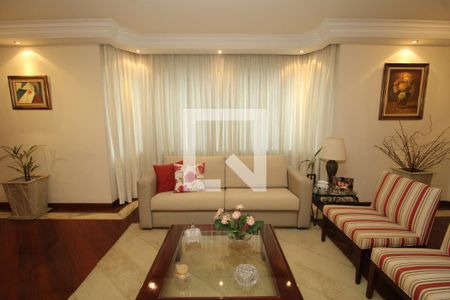 Apartamento à venda com 4 quartos, 244m² em Aclimação, São Paulo