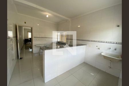 Casa à venda com 3 quartos, 130m² em Jardim Jussara, São Paulo