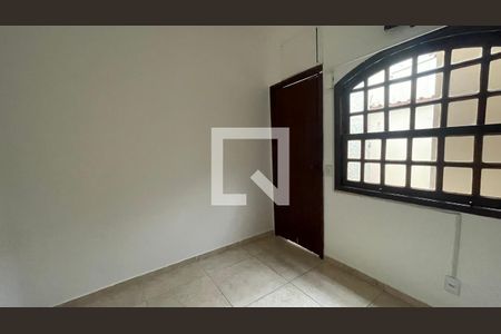 Quarto de kitnet/studio para alugar com 1 quarto, 10m² em Freguesia (ilha do Governador), Rio de Janeiro