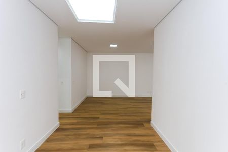 Sala  de apartamento à venda com 2 quartos, 77m² em Vila Suzana, São Paulo