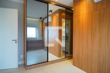 Quarto suíte de apartamento à venda com 2 quartos, 67m² em São Sebastião, Porto Alegre
