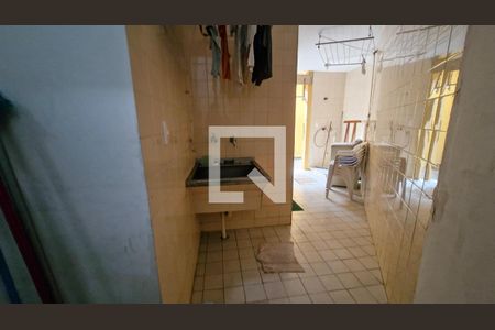Casa à venda com 5 quartos, 257m² em Jardim Prudência, São Paulo