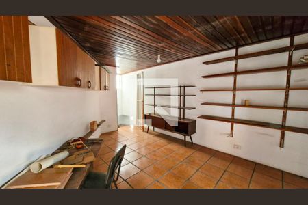 Casa à venda com 5 quartos, 257m² em Jardim Prudência, São Paulo