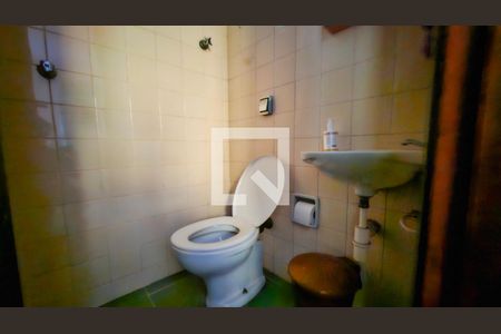 Casa à venda com 5 quartos, 257m² em Jardim Prudência, São Paulo