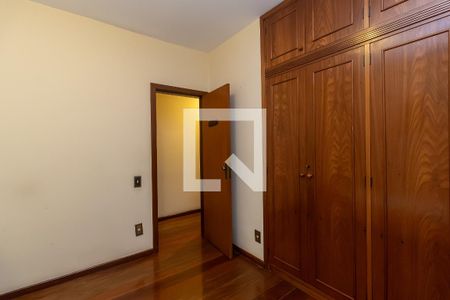 Quarto 1 de apartamento à venda com 5 quartos, 250m² em Ouro Preto, Belo Horizonte