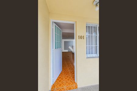 Entrada de apartamento para alugar com 2 quartos, 48m² em Centro, Canoas