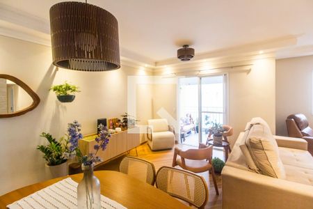 Sala de apartamento à venda com 2 quartos, 85m² em Jardim Tupanci, Barueri
