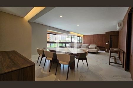 Apartamento à venda com 3 quartos, 158m² em Vila Nova Conceição, São Paulo