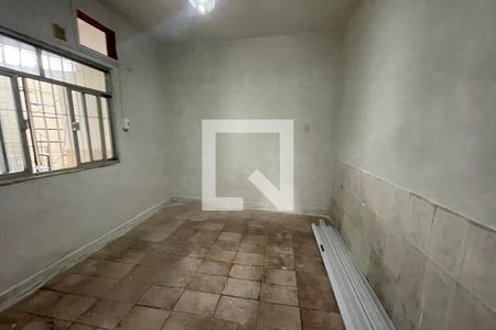 Quarto de kitnet/studio para alugar com 1 quarto, 55m² em Centro, Duque de Caxias