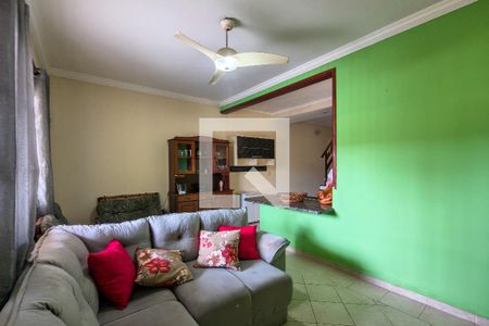 Sala de casa para alugar com 3 quartos, 125m² em Vila Caiçara, Praia Grande