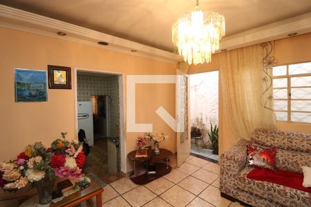 Casa para alugar com 1 quarto, 130m² em Vila Santa Virginia, São Paulo