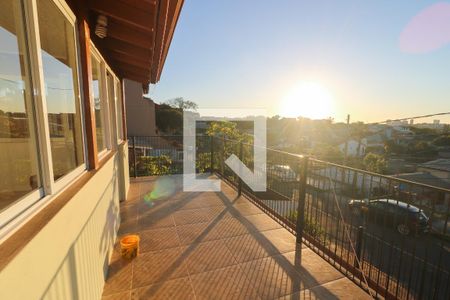 Sacada da Sala 2 de casa à venda com 4 quartos, 200m² em Cavalhada, Porto Alegre