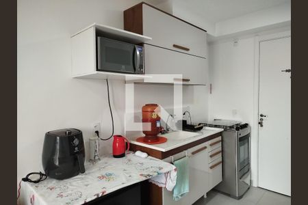 Cozinha com e área de serviço de kitnet/studio à venda com 1 quarto, 27m² em Guaiauna, São Paulo
