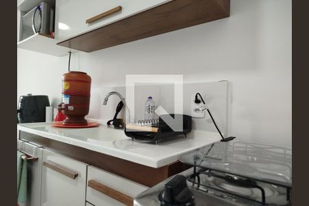 Cozinha com e área de serviço de kitnet/studio à venda com 1 quarto, 27m² em Guaiauna, São Paulo